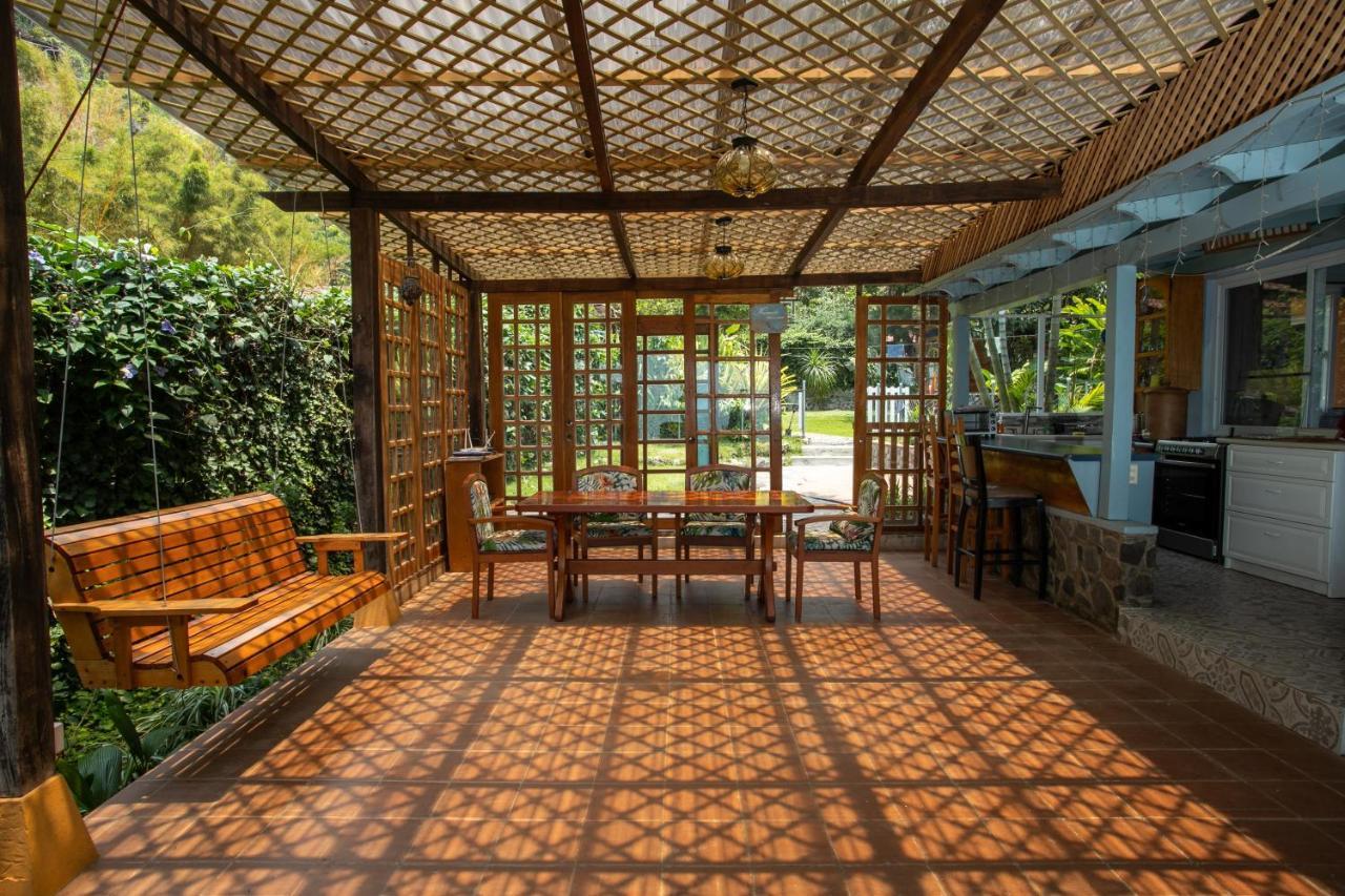 Lake Front Retreat At Los Elementos 산타크루즈 라 라구나 외부 사진
